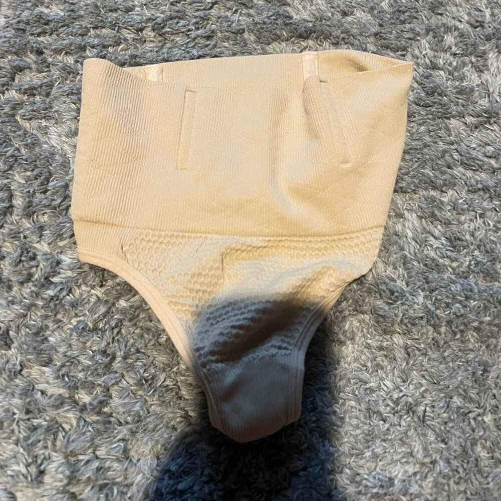 No brand small shapewear